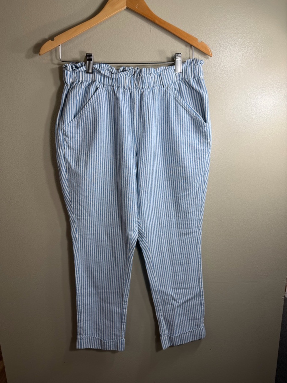Morgan Taylor Striped Pants Womens Medium Blue White Pull On Cropped Lightweight